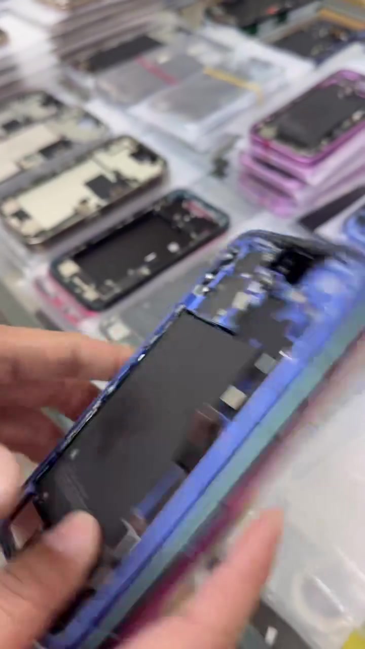 iphone original lcd housing nd parts and Samsung S series  service pack lcd RJ DD JK soft Oled lcd  #iphonerepair  #ремонтiphone #iPhoneоңдоо
#ремонтайфона #iphonetamiri #iPhoneta'mirlash  #iPhoneжөндеу #επισκευήiphone #תיקוןאייפון #아이폰수리 #iPhone修理 #تعمیرآیفون #naprawaiphone'a #réparationiPhone #рамонтайфонаў #perbaikaniphone #reparodeiphone #sửachữaphone #ជួសជុលទូរស័ព្ទ iPhone #iPhoneReparatur #reparacióndeiphone #pembaikaniphone #आई फोन की मरम्मत #iphonejavítás #ซ่อมไอโฟนบ้านไผ่ #ซ่อมไอโฟน #deisiúiphone #réparationiPhone


**إذا كنت صاحب هذا الإعلان وتريد حذفه لأي سبب، رجاءا أرسل رسالة إلى الدعم الفني**