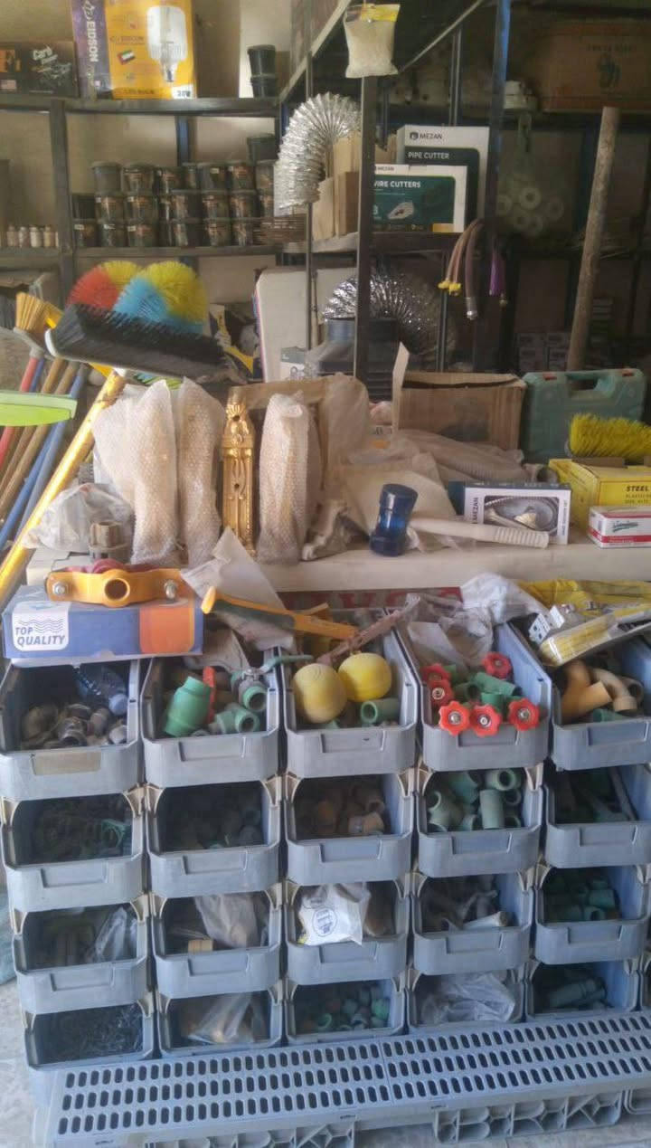 تحية طيبة
السلام عليكم انشائية للبيع بالجملة بالجملة شلع ..

سبب البيع عدم التفرغ دوام والي مشتغل انشائية يعرف طبيعة العمل تحتاج وقت اما عن الشغل مابي اي تعب قياسا بالارباح على كل قطعة الربح ٥٠٪الى١٠٠٪

الغراض

مثل ما موضح بالصور 

دريل همر كبير عدد ٢ 

كوسرة وسط 

دريل كهربائي وسط

دريل شحن 

اضافة للرفوف تفصال حديد شغل درجة اولى عدد ٦

مع رف خشب للعرض عدد ٢ 

بالنسبة للغراض تريد جرد تدلل تريد شلع 

ما نختلف المهم تشوف الصور وتقتنع واي تفاصيل راسلني واتساب او اتصل بالخدمة في حال عدم الرد اترك رسالة واتصل عليك 

هاتف / *********** بغداد الرصافة

متوفر واتساب ماسنجر 

هدية تحصل المكتب مع الشاشة والكامرات عدد٤ مع مبردة وهيتر تدفئة 

مع عارضة مواد بشكل سلات 

اضافة الى مساطر عارضة حائط او شباك تركيب
