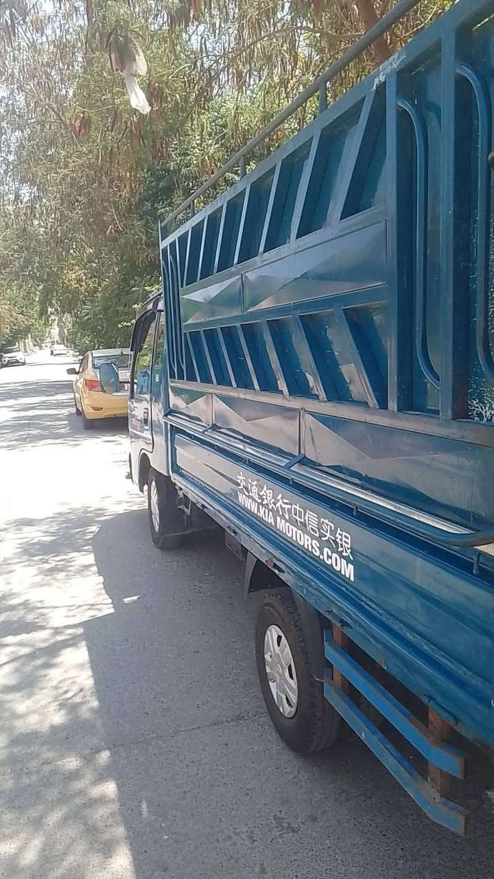 السلام عليكم مكلف بنشر 
كيا حمل 2001سنويه بسمي ل 2030 كير محرك شرط مصبوغه جماليه بدون ضربه داخل نضيف سياره جاهزه 
اتصل ودلل ***********
