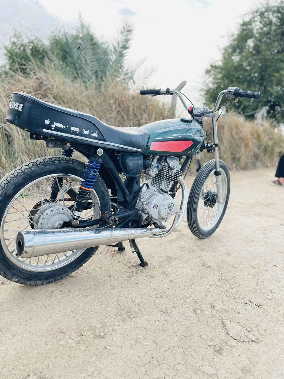 السلام عليكم
دراجه اربعه كير
كلك كلك
الدراجه حلوه ونصبته حلوه وبيه شلعه تشك الكاع
الدراجه مفتوح محركه مره وحده
محركه مديل ٢٠٢١
مكفوله من التبخير وتنقيص ونضوح الدهن
درجه كلش حلوه وياه سبايدر خلفي
وقبق زنجيل
سعره ٣٠٠وبيه مجال لشراي
اليريد يتواصل يتصل واتساب
***********
المو شراي لا يراسلني بروح الحسين
