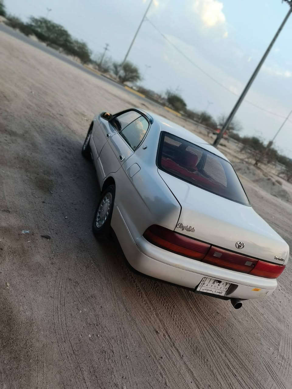 السلام عليكم سيارة بطة متصل للبيع موديل 95 رقم البصرة /أ/ مشروع وطني تحويل مباشر مكينة وكير كارتون جديد كفالة حدادة جديدة طخم تاير جديد كهربائيات شغاله السيارة كفالة عامة كص ونقل وضربة السعر 48 وبيها مجال بسيط للشراي مكان السيارة البصرة سفوان رقم صاحب السيارة ***********
