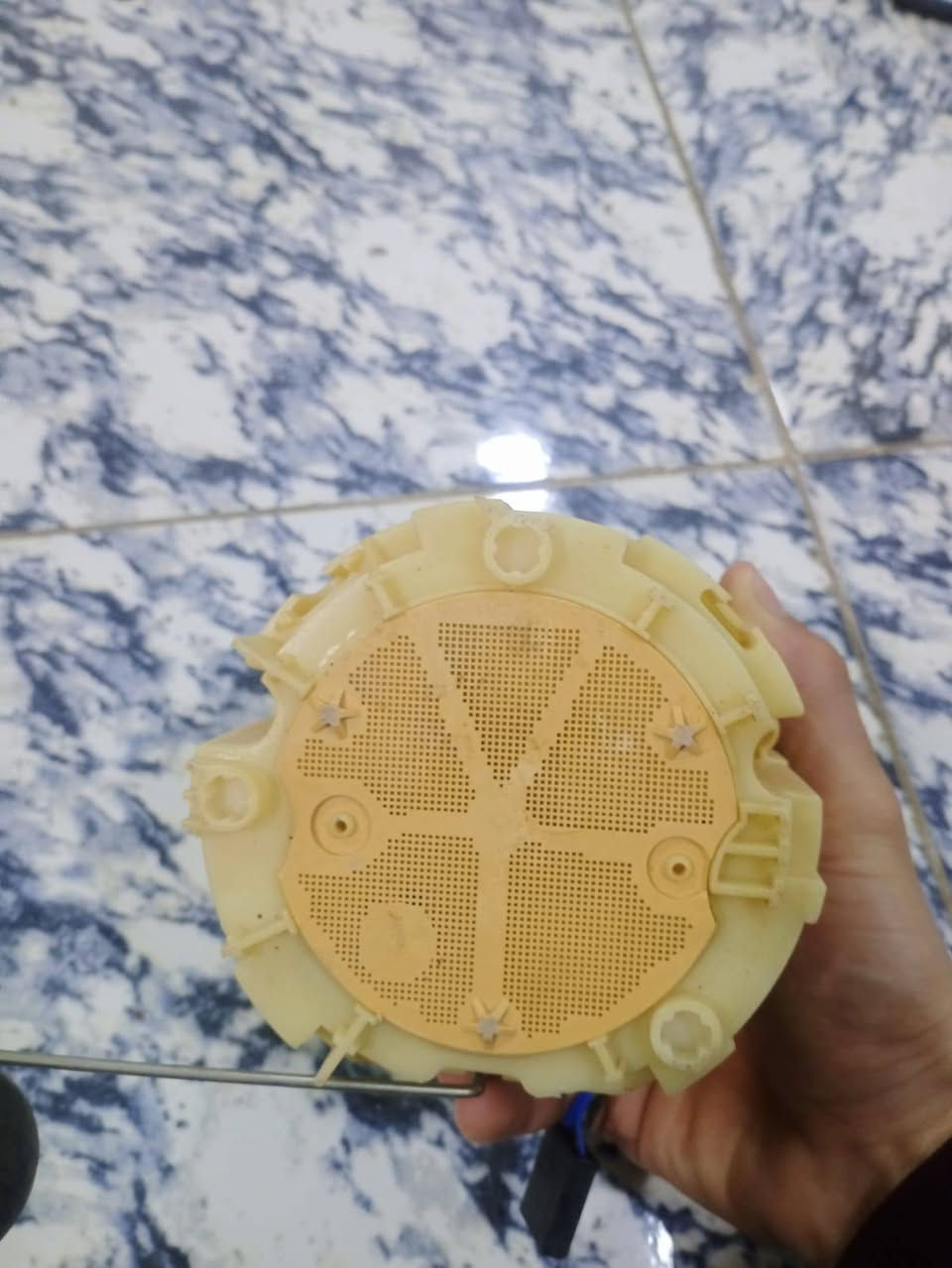 سلام عليكم جعب عبوة فيتبم اصلي مريكي سعر25 يوجد توصيل كافت العراق رقم ***********
