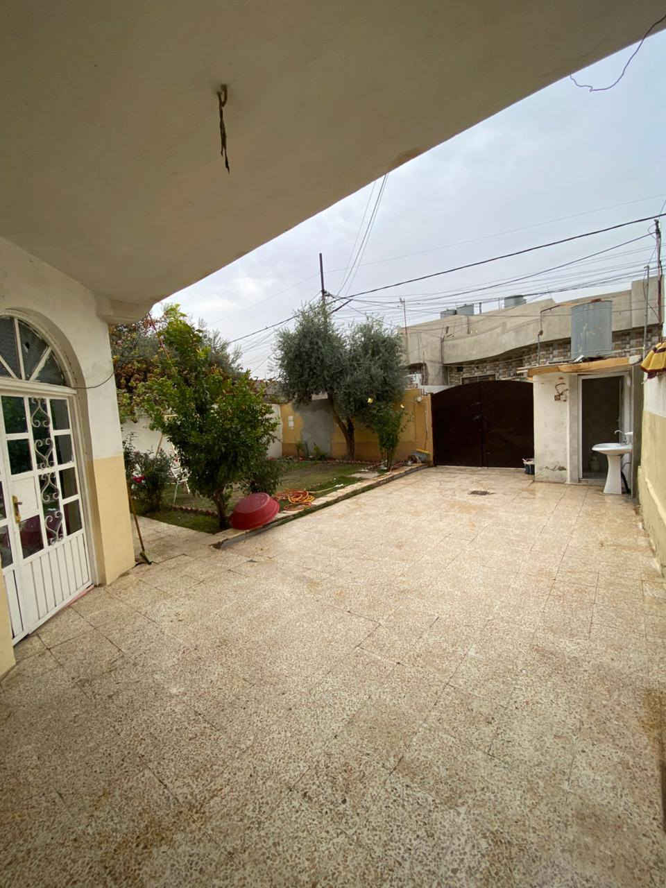 دار للبيع رشيديه قطاع السادس مساحه 200كاشي سيراميك الاستفسار ***********
