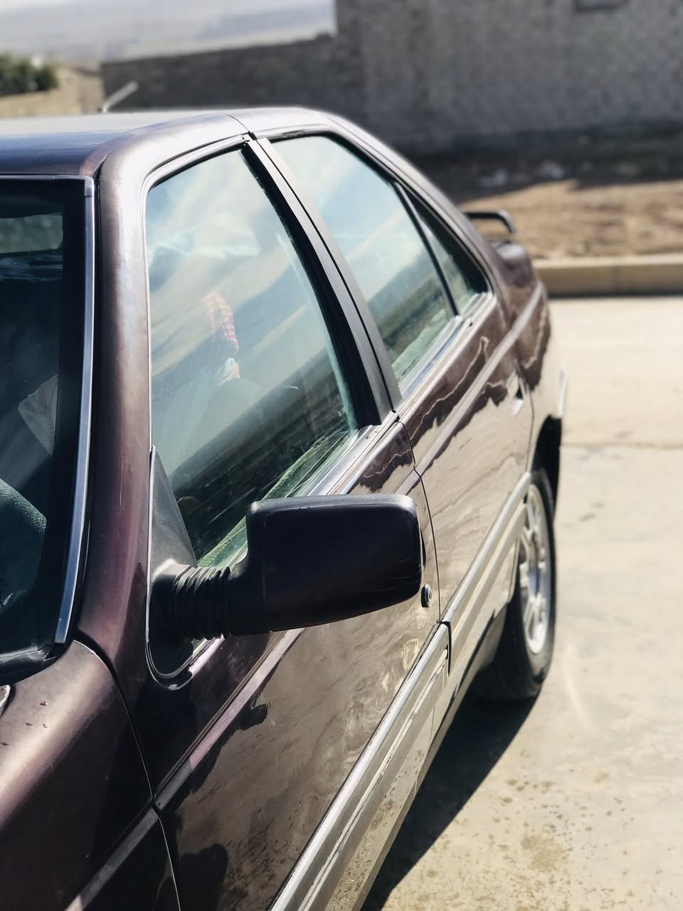 سلام عليكم للبيع وترهم مراوس ويا تكسي  بيجو ٤٠٥ موديل ٩٣  طخم امامي خلفي جديد طخم تايرنص عمر محرك وكير شرط دوشمه داخل جديده سستم سماعات كابون بانزين بيها   للستفسار اتصل عل رقم او راسلني خاص ***********
