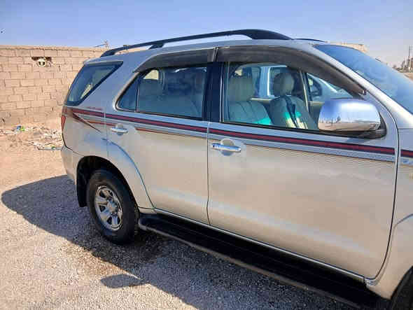 السلام عليكم فورجنر للبيع موديل ٢٠٠٦ سيارة كير مكينة تبريد خير من الله سيارةحلوة بيها صبغ ابيع حزام رقم بصرة دولي باسمي السعر ١١٥ورقة  هونيها مجال قليل هاتف ***********
