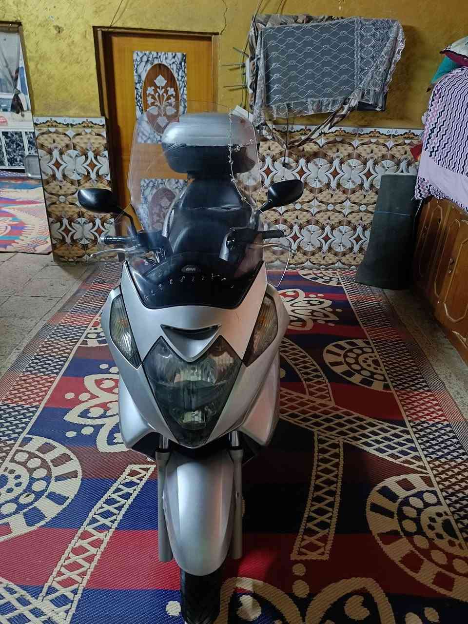 سلفرونج أمريكي كيج 200 مكينه600
عنوان بغداد شعب سعر 17 وبيهه مجال ***********
