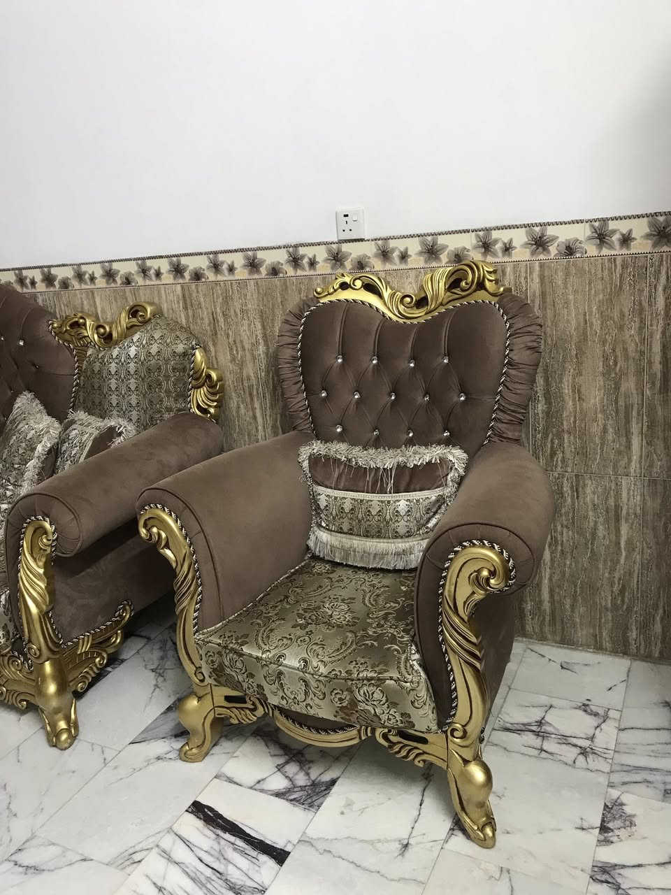 تخم للبيع ملكي بتصميم كلاسيكي يجي ٦ قطع للتفاصيل اكثر خاص🌸


**إذا كنت صاحب هذا الإعلان وتريد حذفه لأي سبب، رجاءا أرسل رسالة إلى الدعم الفني**