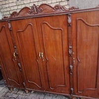 ابو الاربعه شغل قديم تكمه نضافه ٨٠بل ميه رجل 07712346664مكان بغداد