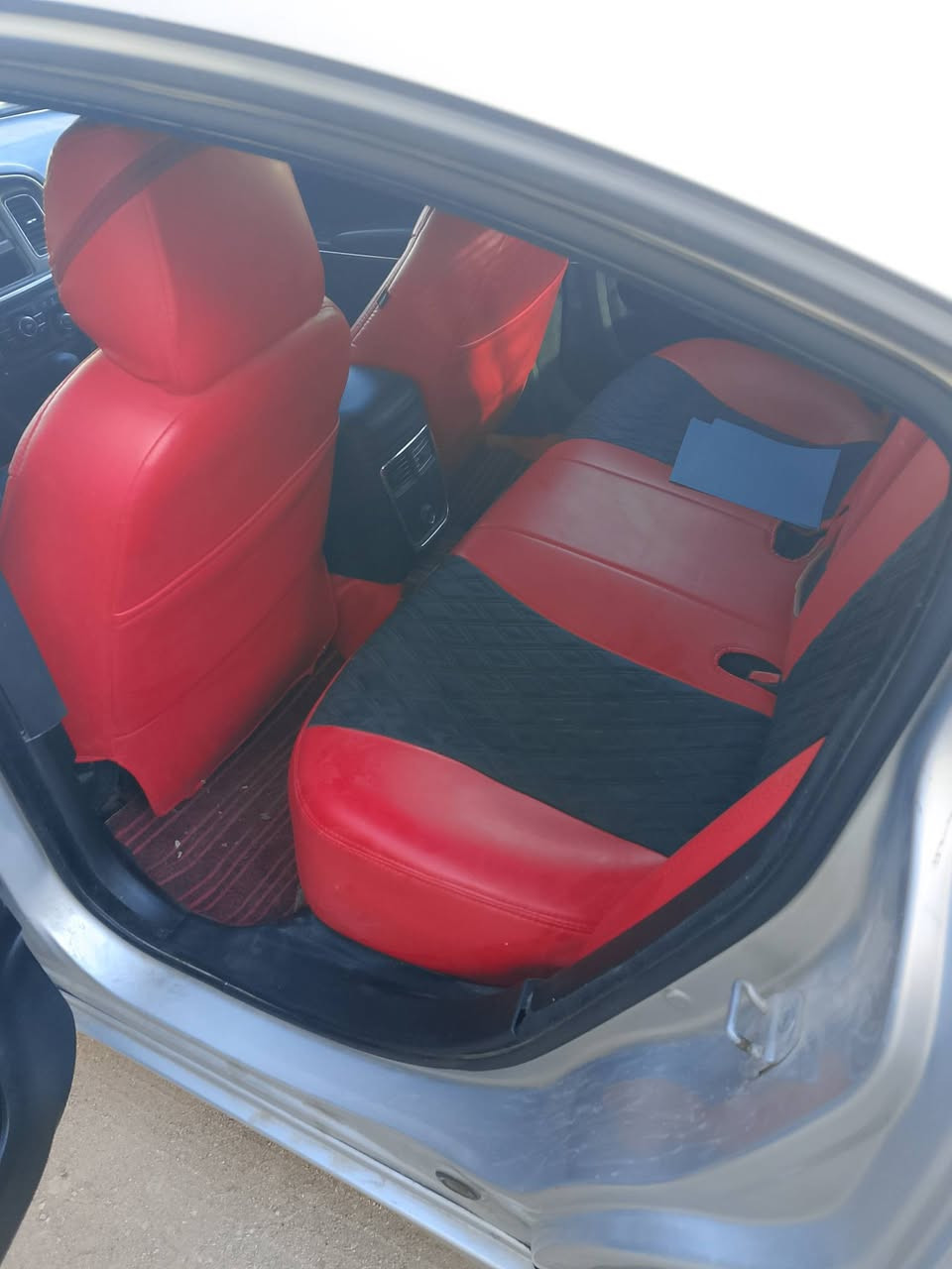 سلام عليكم جارجر 14ادوات كصه جنطه مكينه3600 دخول جديد مكينه وكير وحداديه كفاله تبريد وتدفئه شغال تخم تاير السيارة شغل مال باجات السيارة جاهزة من كلشي السعر 54 العنوان البصره ***********
