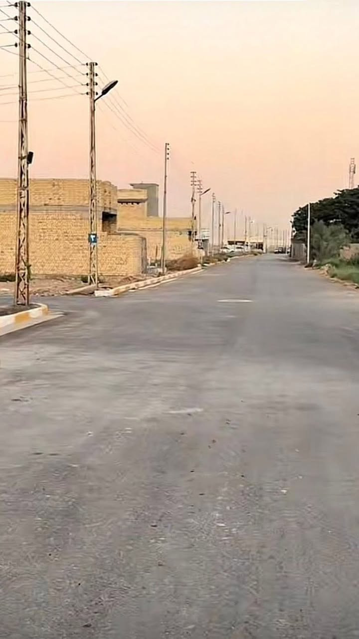 سلام عليكم
🔴قطعة ارض للبيع

📍الموقع : جسر ديالى الكرغوليه الجديد سدة جبور نزله
( مجمع سيد احمد)
٥ دقايق ع قناه  
زراعي سند ٢٥   عقد باسمي 

📍المساحة : 200م واجهة 10 نزال 20 

*شارع الفرعي للقطعة 10م

متوفر : كهرباء ⚡️و ماء 💧

الاستفسار عن السعر :  38 مليون و بيهة مجال

واتساب ⬇️

*********** : رقم الهاتف 
*********** وات ساب
