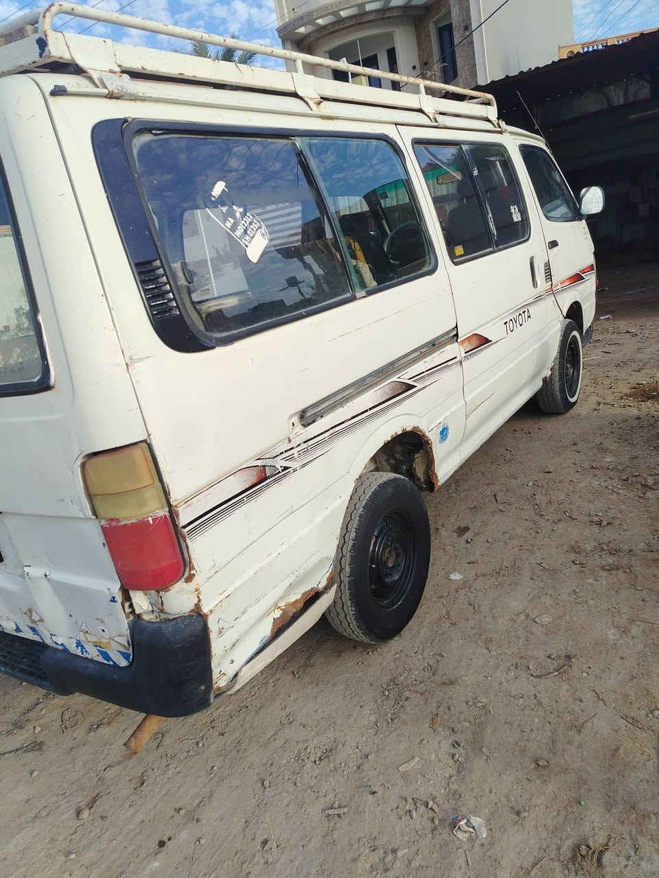 تيوتا هايسه 94 رقم بغداد نكليزي حمل سنويه 2030 مكينه جديده ديالى شهربان ***********
