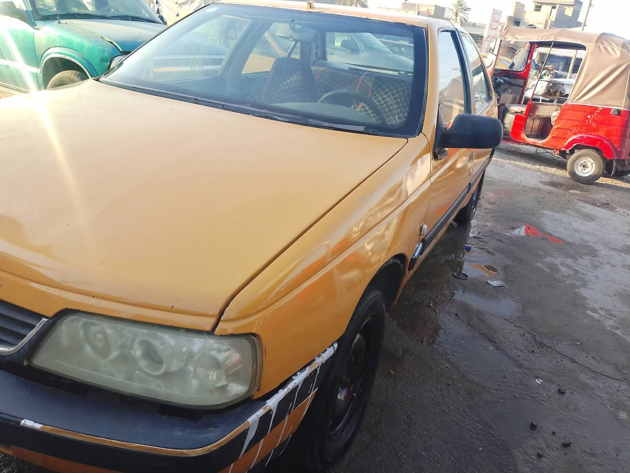 سلام عليكم بيجو ٤٠٥ كير محرك مكفولات لاتبخير ولاتنقيص مصفرها هيئه غرامه وداخلها هزه سنويه 30 تحويل ثاني تخم تاير نضيف كهربائيات كلها شغاله سياره معروضه 17 وبيها مجال لشراي عنواني بغداد ***********
