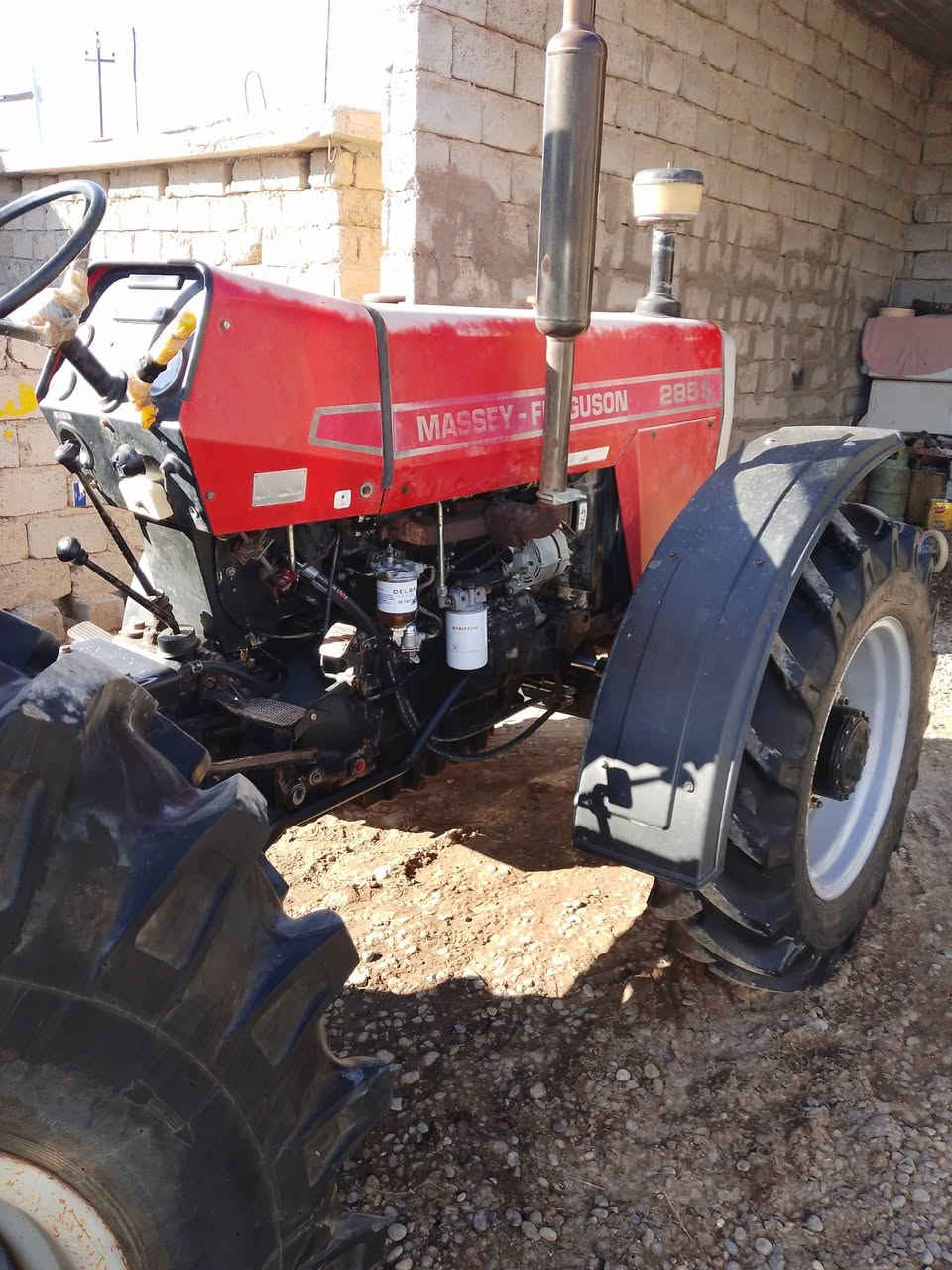 السلام عليكم  تركتر تركي موديل  2001دبل محور للبيع كتاب 📖 شركه مكفول كفاله عامه شرط كير اكسنات  تايرات اربعه با الجيس محرك شرط لا صرف ولا بخار
تركتر ما اتحط عليه برقي السعر 150 او بي مجال 
المكان الشرقاط الهيجل للستفسار الاتصال على الارقام التالية  ***********/***********
