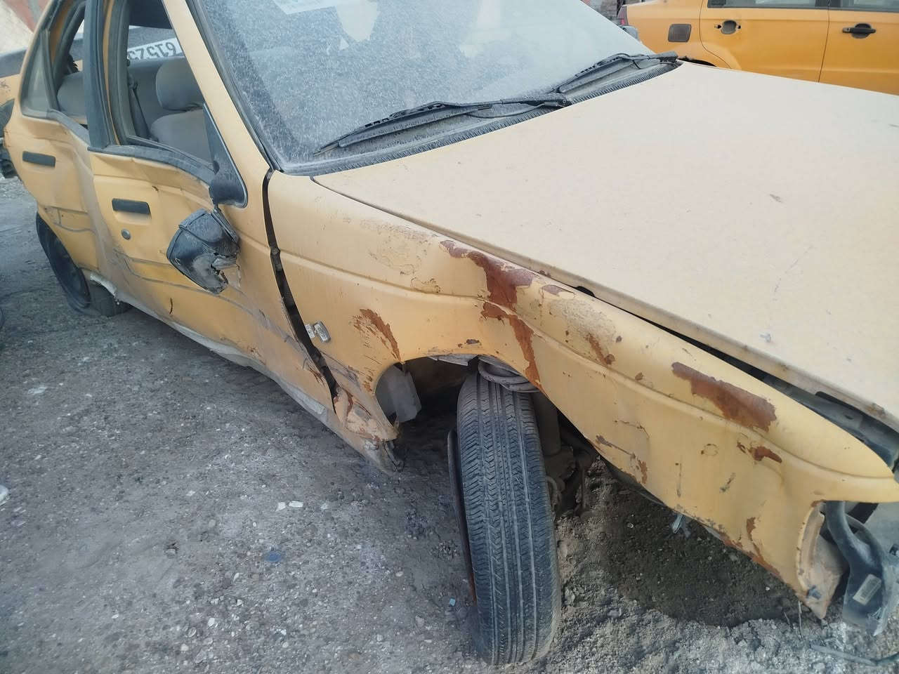 سلام عليكم سيارة بيجو جيلكس موديل 2012 للبيع حادث تيل كهرباء مكينة جديدة طابوكة  وصلها موجود كلشي جوة البنيد جديد درايمشفت صدر  كير مجفت جديد رقم الماني دولي جديد سنوية باسمي شرط التحويل للتواصل على الخاص او الواتساب ***********
