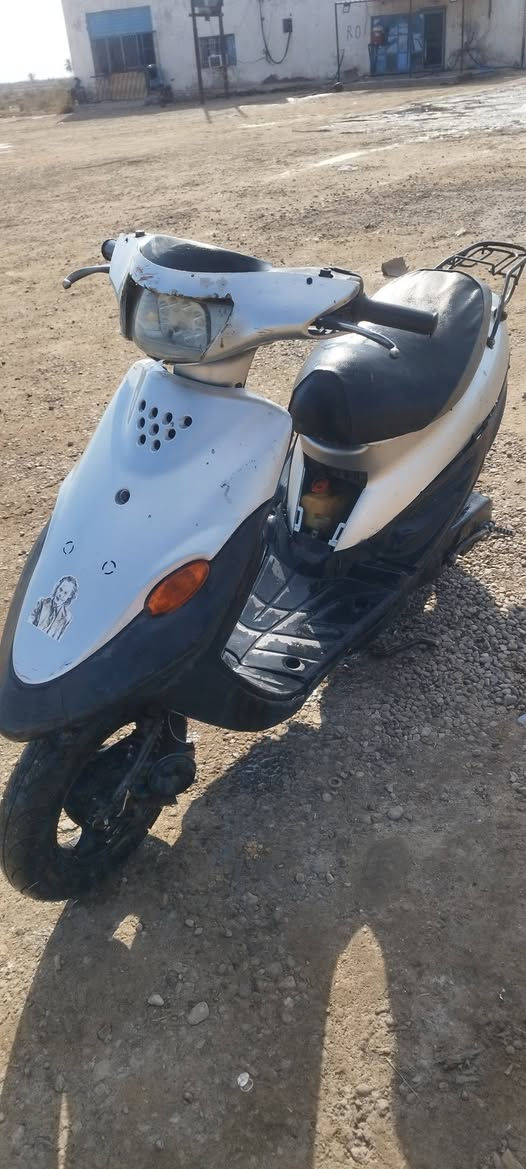 سلام عليكم يماها البيع نضيفه مفتوحه مره واحده 
قضاء كميت السعر 350وبيها مجال ‏‪0786 245 4846‬‏
