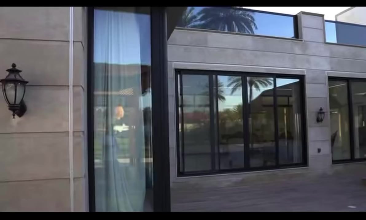 عيدكم مبارك وكل عام وانتم بخير 
يتوفر حجز بعد العيد في مزرعة منتج الامراء في عرب جبور 
المزرعة موثقة بتطبيقات اجرلي واوفرلك 
للتواصل والاستفسار الاتصال على الرقم ***********
