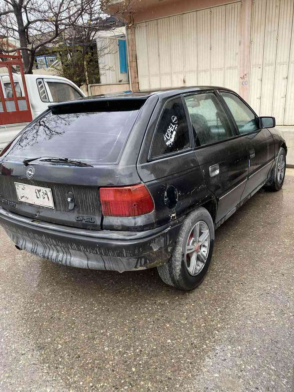 ئۆپڵ ئەسترا مۆدێل 1993 گێر عادی مەکینەی 16 ی فەلی پاوەر قایش پان ئارمی پلاستیک سلێمانی بەشەرتی ئارم و ئەوەلیات و موس و براوە گەرمی و کارەبای هەموی ئیش ئەکات رزیوی نیەدەعمی نیە پاتری لۆکە نرخی فرۆشتنی قوفلی 14 گەڵا شوێن سلێمانی  
*********** السليمانية, العراق
