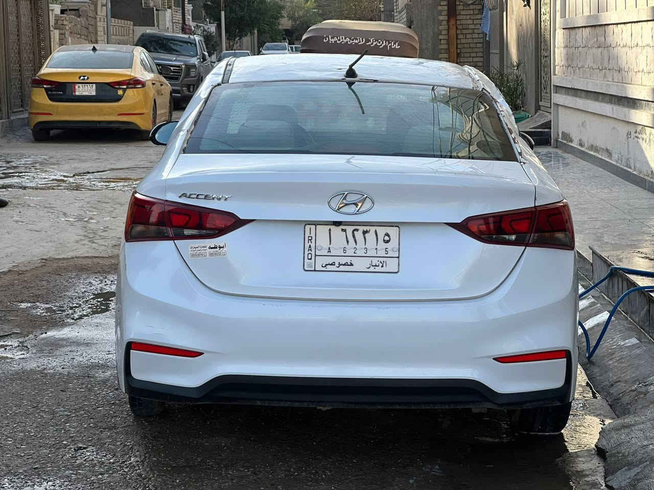 السلام عليكم
اكسنت   رقم انبار  تحويل مباشر بدون الغود كير ومكينة وتبريد شغال السبارة جاهزة وتمشي  السيارة بيه جفية وابيعها على حادثها بيع فقط ماشية قليل السنوية لغاية 28
العنوان بغداد الامين الثانية 
الاتصال ***********
الخاص مغلق مغلق
