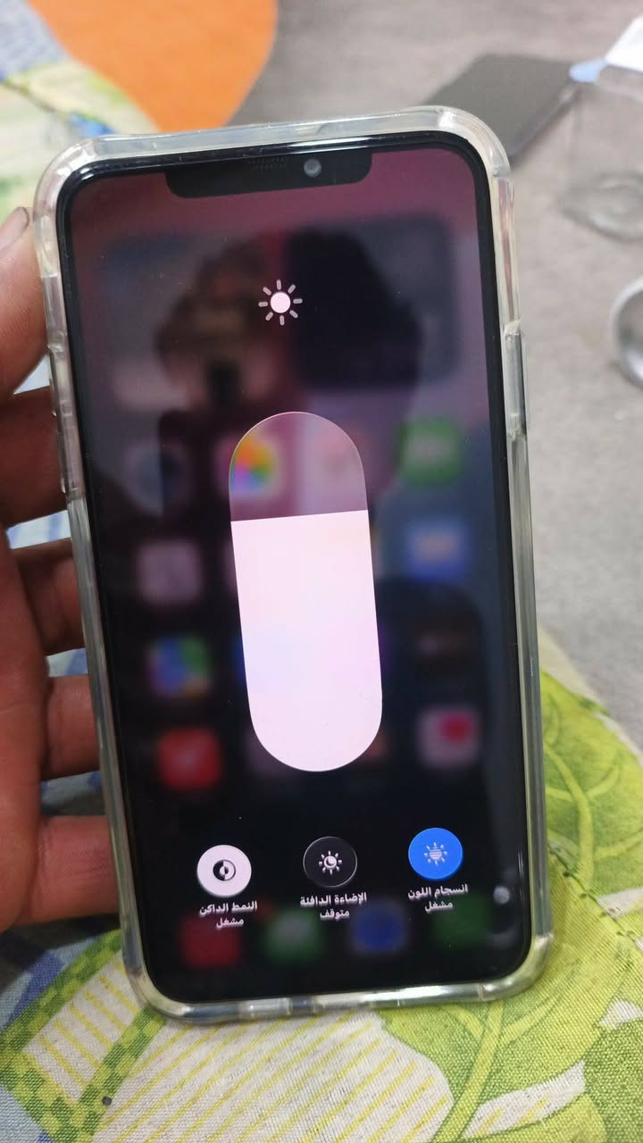 السلام عليكم آيفون 11 بروماكس للبيع الجهاز كله على الابلادي ما مبدل بي اي شي كله شركه فقط الفيس ايدي متوقف بطاريه 84 ومثل ما موضح بلتصوير السعر 300 وبي مجال تعال خاص وتدلل او ع الرقم مكاني بصره حمدان . ***********
