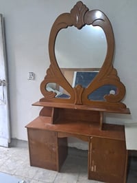 طباخ يونير المصري ٤ عيون شغال ع الفحص سعر ١٠٠  ميز تواليت ٢٠  ميز مكين...