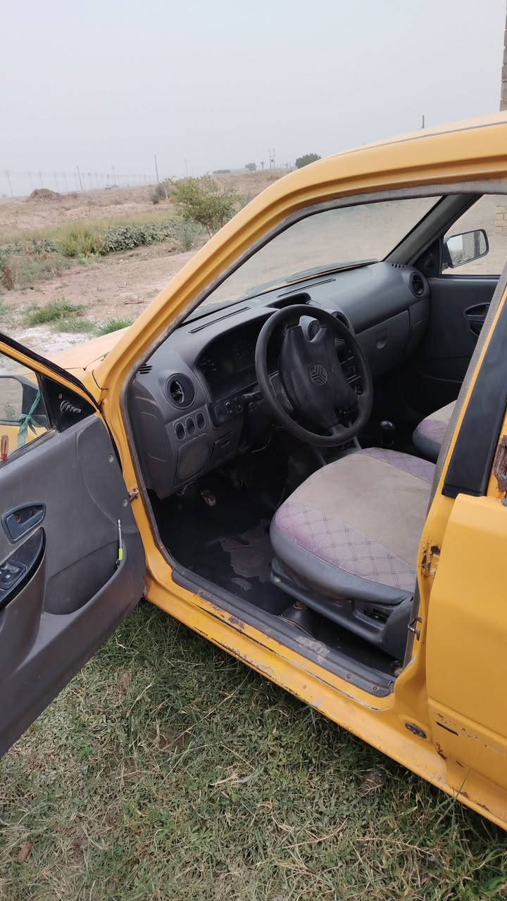 السلام عليكم سايبه للبيع رقم صدامي سياره كير ومكينه نضاف السعر 13وبيه مجال حك الجيه عنوان السياره رميثه نجمي رقم الهاتف ***********
