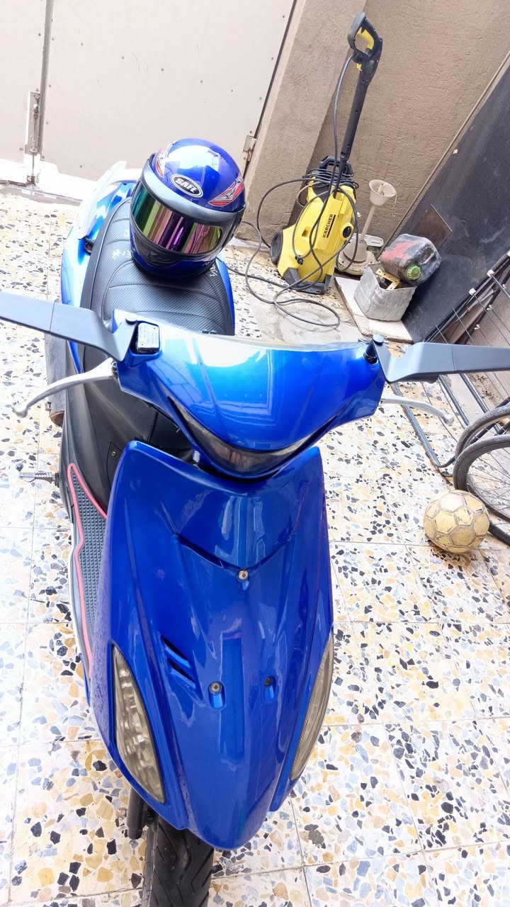 للبيع دراجه نضافه كدامك  دراجه خير من الله موجود واتساب و اتصال ***********
