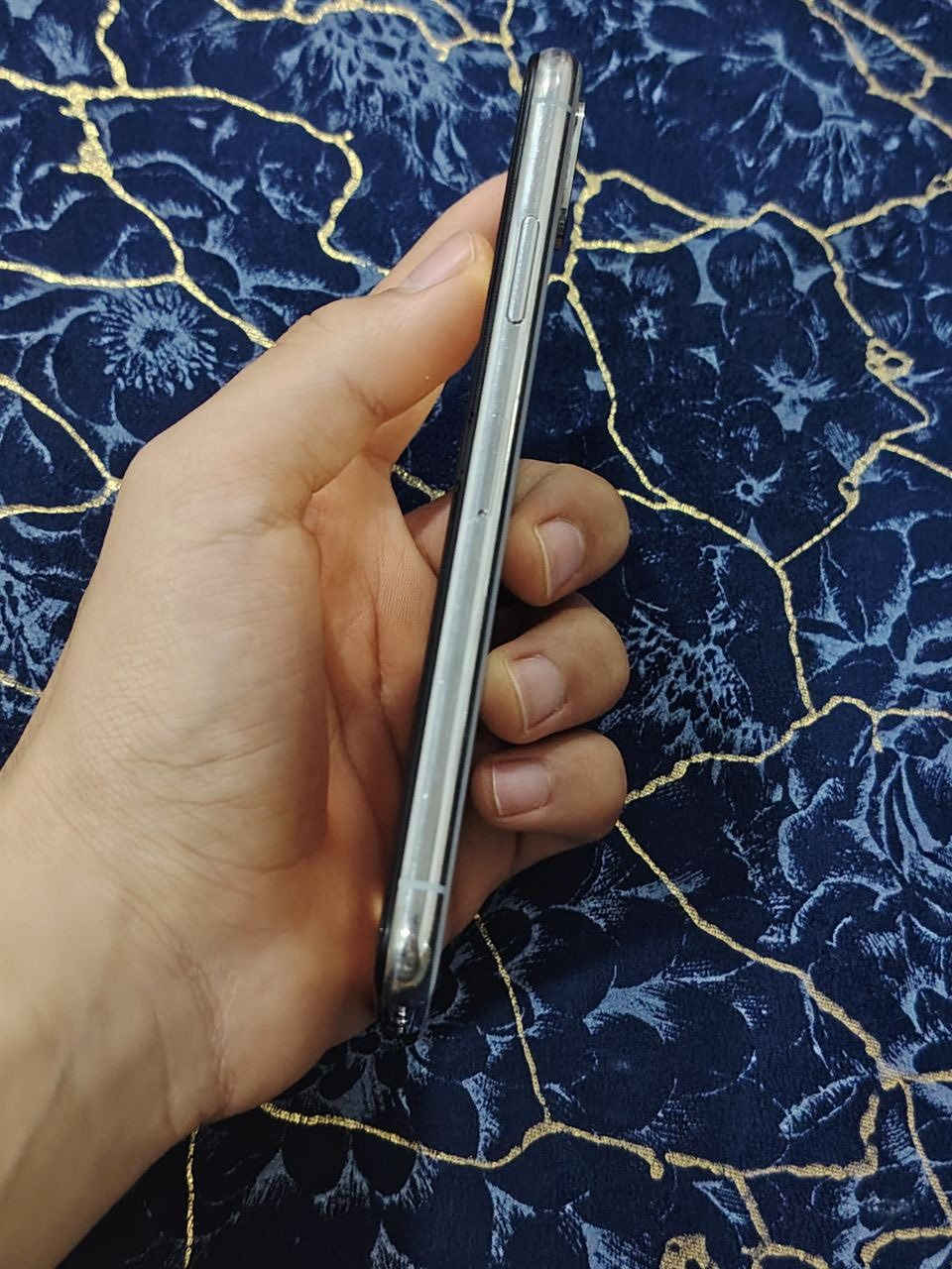 ايفون اكس عادي 
للبيع او مراوس ويا ايفون فقط 
ذاكره 64
بطارية 100 مبدلة اصلية 
شاشة اصلية 
فيس ايدي متوقف 
بس بي فطر بـ ظهر 
للبيع او مراوس ويا ايفون فقط 
سعر 180 وبي مجال او مراوس 
مكاني موصل الايسر … ال شراي يتفضل خاص …


**إذا كنت صاحب هذا الإعلان وتريد حذفه لأي سبب، رجاءا أرسل رسالة إلى الدعم الفني**