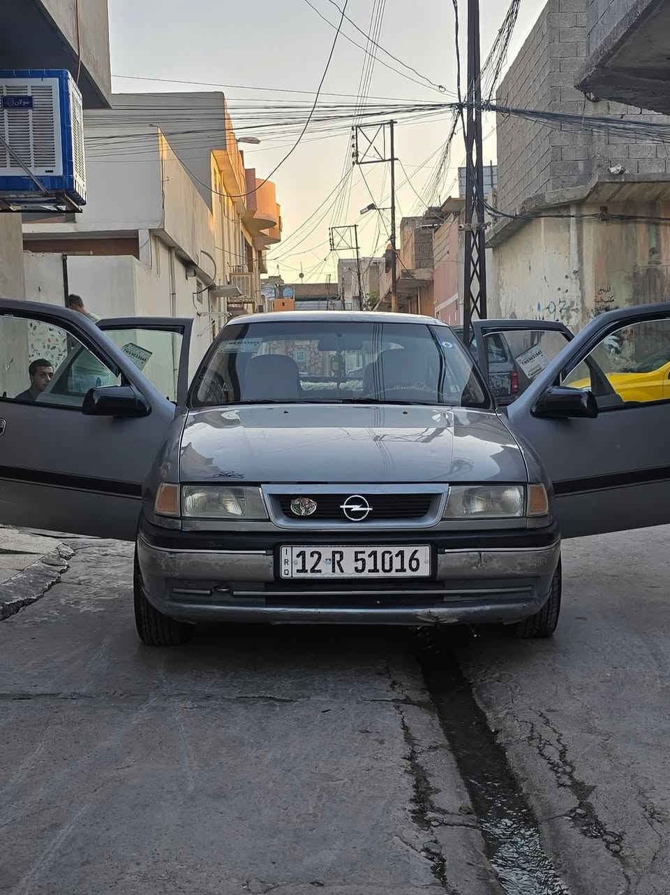 أوبل فكترا للبيع..موديل 93 محرك شرط لاصرف ولانفخ..دوائر ودوسات مامصلحة..مابيها لاصبغ ولامعجون ... سنوية.بأسمي لل 2030..بيها قطعة وحدة فقط تبديل...قفل مركزي ستيرن بورر..
السعر..47 وبيها مجال.
اسيا..***********
كورك..***********
