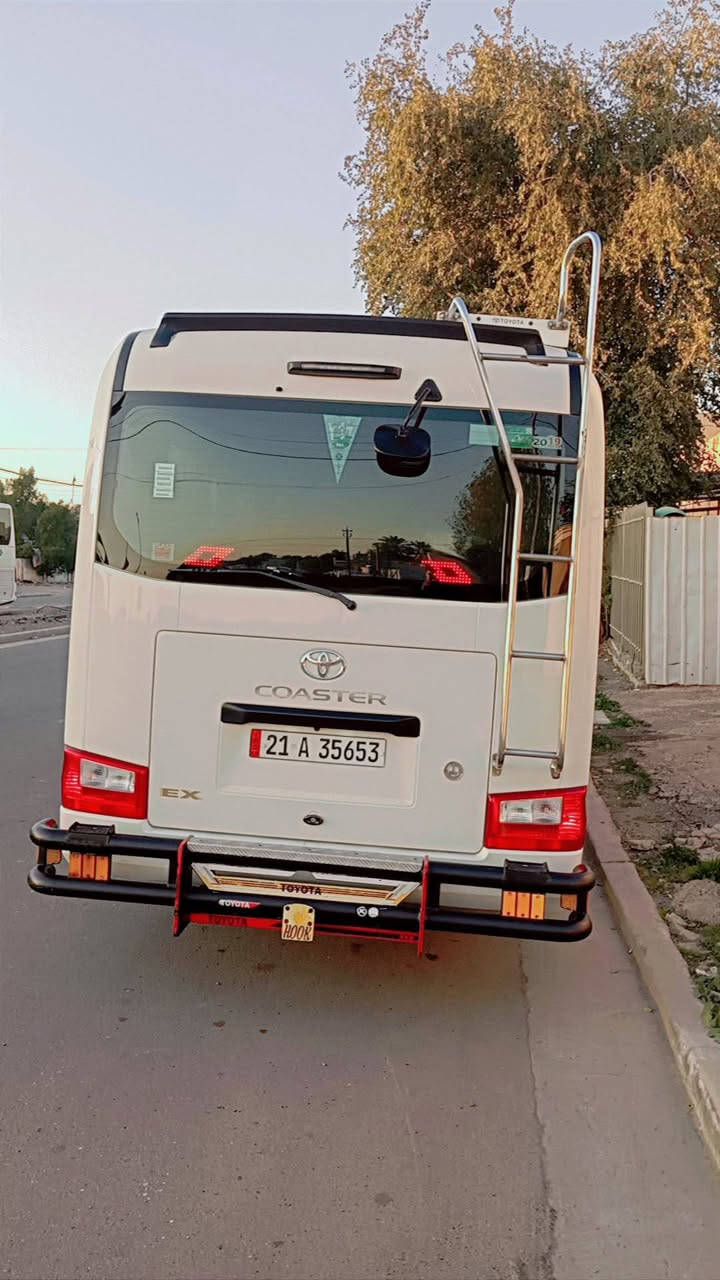 السلام عليكم كوستر للبيع موديل 19 كفالة عامه تخم تاير تبريد محور منضومه غاز 
السياره كامله 
***********
