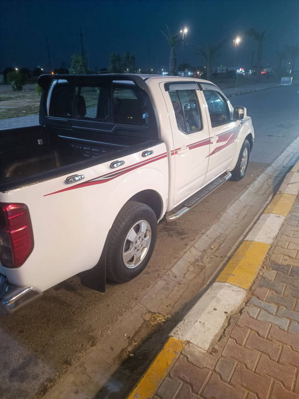 نيفارا موديل 14 اوتو كامله مكمله مبيها اي نقص حداديه جديده تبريد ثلج سنوية وهزه 31 باسمي تحويل مباشر مكفولة من حادث وصبغ بس بيها شخط خفيف باب خلفي الايمن مكينه مبدل رنكات فقط مكفولة لاتنقيص ولاتبخير مكانها واسط قضاء الحي 
للاستفسار اتصل غير متواجد ع فيس
***********
