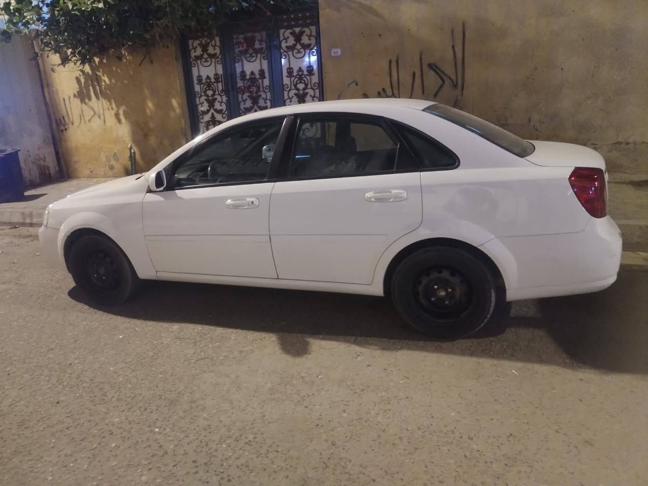 السلام عليكم اوبتره موديل ٢٠١٢ السياره حلوه وجاهزه محرك وكير كفاله السياره   رقمها بصره    .  السعر 80 وبيها مجال                              رقم ***********
