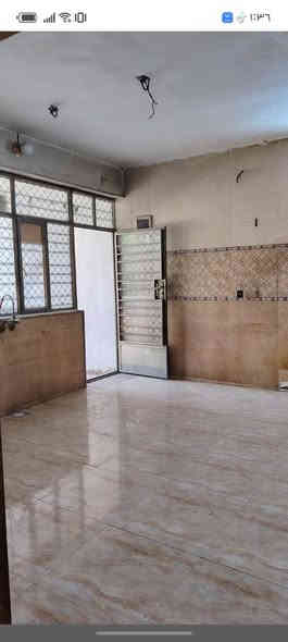 السلام عليكم بيت لبيع زراعي سند 25 مساحت البيت 150متر  1غرفة النوم استقبال مطبخ حولي ساحة جبيرة حديقة  طابق واحد  مكان  البيت بغداد الزعفرانيه شارع الكهرباء حسينية المهدي شارع سكلة ابو سعد للاستفسار  اكثر الهاتف ***********
