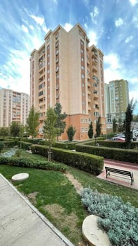 مجمع افروستي • 186م • اطلالة حدايق