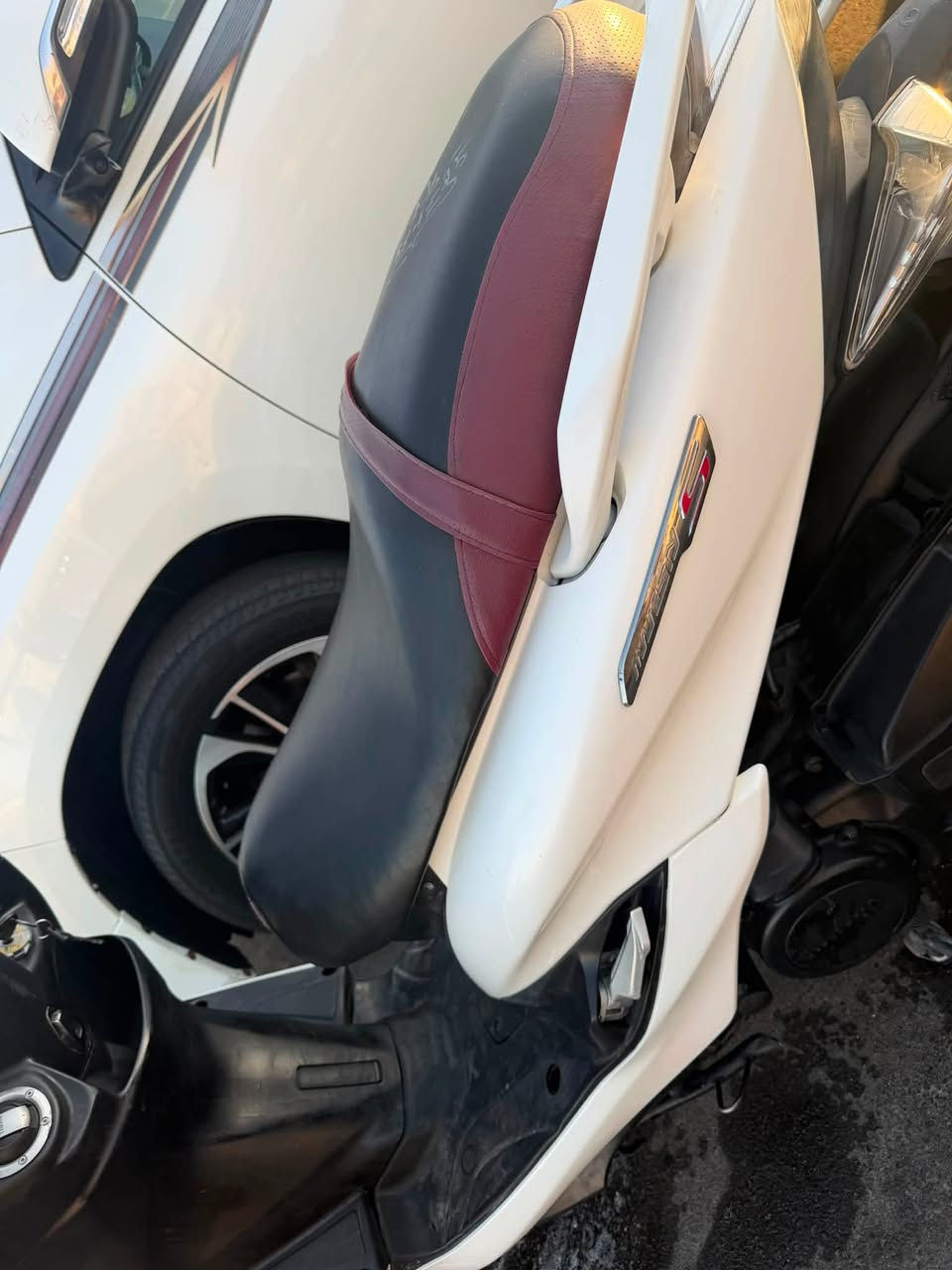 يالله ماچسته اس ياباني دبل اسويج تدفئة بل يدات مكفولة من كل النواحي ماشية 11الف بعدهي بحالت الوكالة شخط واحد مابيهة نضافة الف بل مية السعر 10$ورقات ونص مجال شي بصيط حك جيتك بس ***********بس بيع بدون مراوس مدينه الصدر عنواني
