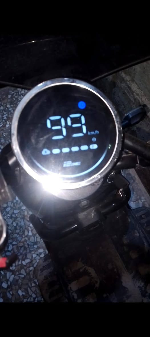 سلام عليكم شباب دراجه شحن نوع كوريا ام ار
 حجم 19👌🏿
ملف 2000🤪
 عقل رياضي😱
 بريكات هايدروليك 😏
شاشه تعرضلك😮
 الكيلو متر والسرعه والشحن والبريكات والستاند جانبي🫣
 والستاند ثنائي 
تخم اشاير 🥹
ودرع على كل الدراجه 🤯
جنطه اضافيه 🙂‍↕️
بطاريات مسطره كبار 40امبير  👆🏿
نضام مانع سرقه وتشغيل وتقفيل وفتح عن بعد✍️
 الدراجه كفاله عامه زيرو ❤️‍🔥
وشاحنه اصلي👌🏿
 ومري جانبيه👀
 وجامه اماميه 🤟🏿
واقيات
 نضام Abis مانع انزلاق
 بيه قاطع دوره 
بكلايت خلفي 
لد زنون علي ناصي💎
ويل 20/12 جوبلس الاصلي
دبل الخلفي اصلي مو تجاري 
وبعد بيه مواصفات  
سرعه 70بتطبيق ويز😱❤️‍🔥
 السعر550🧠🫴
***********
