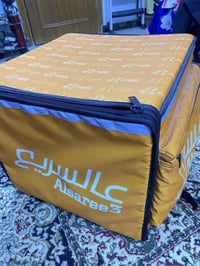 صندوق دلفري للبيع مستخدم استخدام  يومين فقط حالته نظيف وشبه جديد السعر...