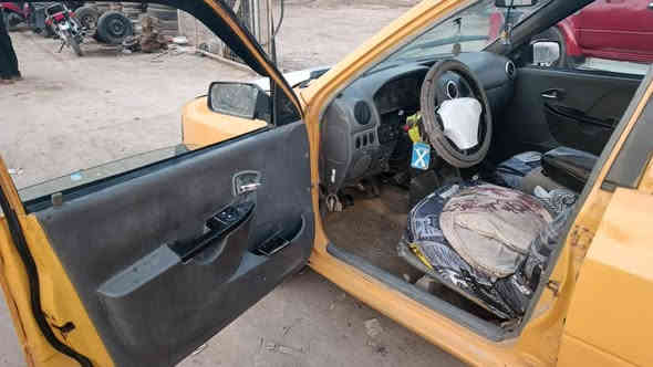 سايبه للبيع السعر 18 ورقه محرك وكير جدد ع شرط تخم تاير جديد حداديه نضيفه كهربائيّة كلهه شغاله رقم قادسيه الجديد تحويل مباشر مكان السياره الديوانية قضاء الشاميه ***********
