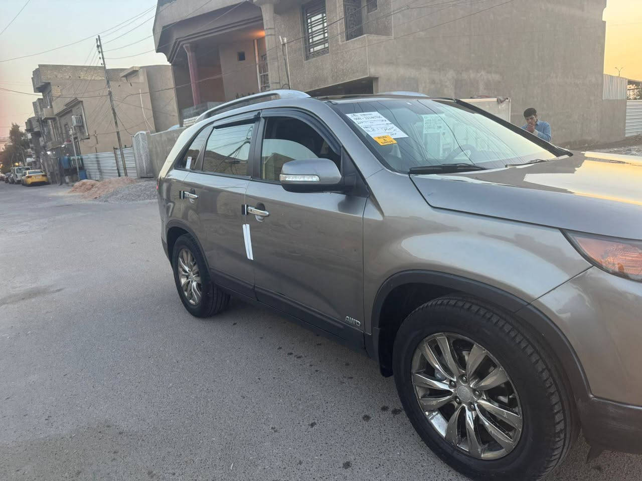 كيا سورنتو للبيع موديل 2011 وارد امريكي حادثهاسرقه جاملقات بدون دواخل بيها 3مكانات صبغ فول مواصفات واحد على واحد 6 سلند 7 راكب بصمه تشقيل بصمه ابواب كشنات جلد كهربات تتفىه تبريد شاشه كامره قماره بلرامه تحكمات رادرات بعد بيها مواصفات رقم بغداد مشروع وطني السعر 118 الاستفسار على الرقم*********** عنوان بغداد الرصافه
