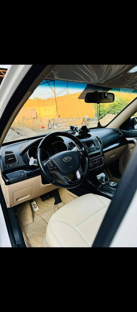 السلام عليكم
للبيع 
سورنتو 2014 خليجي 
مكينه 2.400  4 سلندر 
ماشيه 143 
السيارة مكفولة كفالة عامة عدة بارد اقل الشبر   (( رقم بابل انكليزي باسمي تحويل ثاني يوم ))
العنوان:- كربلاء  
السعر :- 162  
الرقم:- *********** كربلاء, العراق
