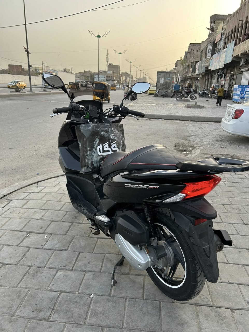 شراي يتصل
***********
مكان بغداد.
