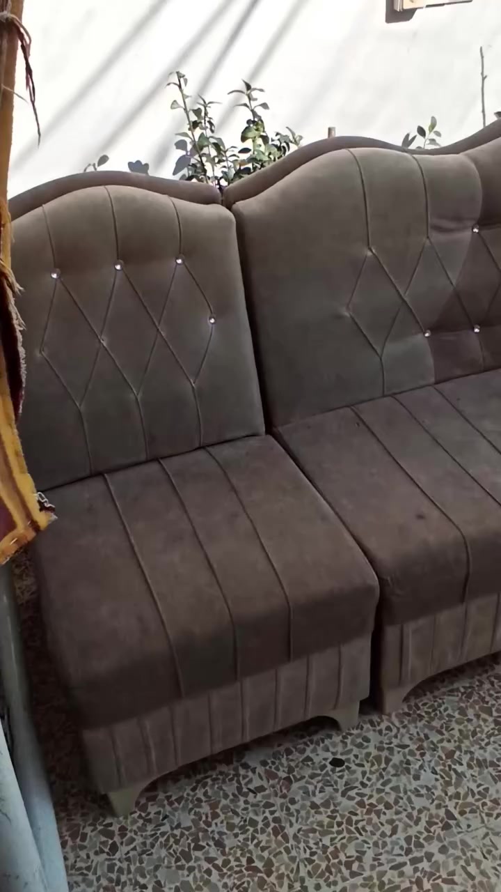 ديوان تركي للبيع حيل نضيف 6متر ونص سعر 225بيها مجال اي استفسار هاي ارقامي مكاني موصل  
***********
***********
