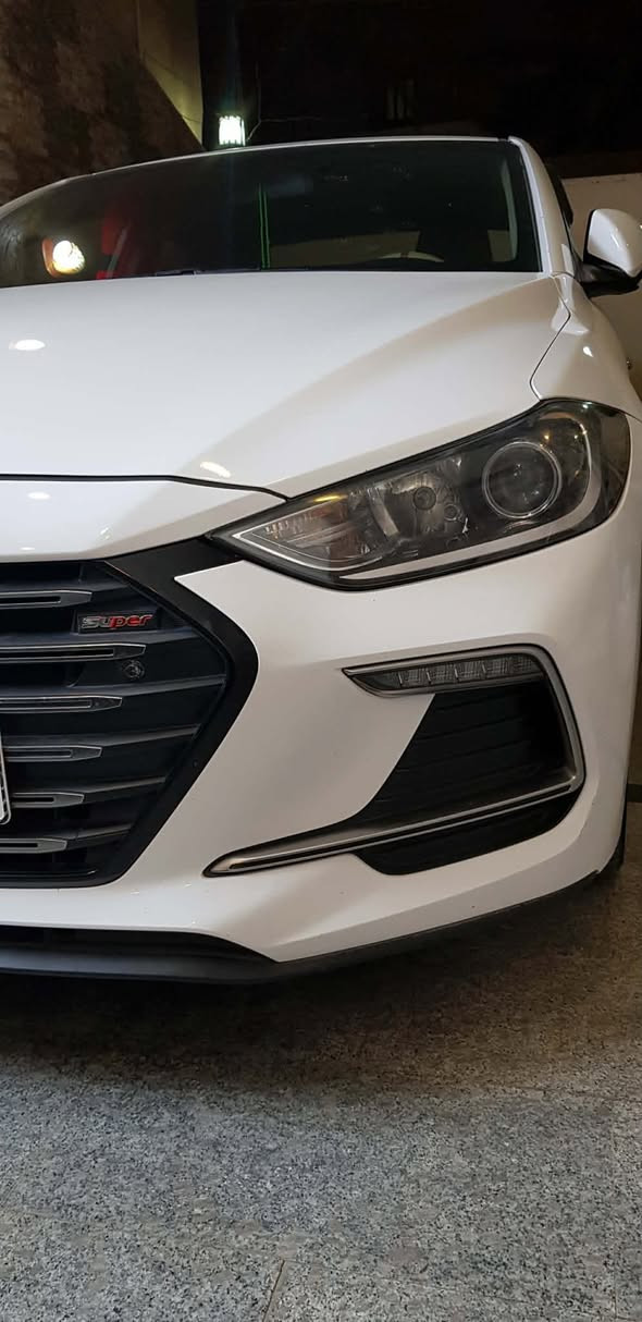 السلام عليكم النترا سوبر ٢٠١٩ مكفوله كفاله عامه حته الدعاميات بدون صبغ بدون بارد بدون تبديل بدون فتح السياره جديده لوك لوك السياره فول مواصفات سوبر  كشنات جلد سلايت حساسات شاشه كاميرا مري شفط تبريد قطعتين السياره جاهزه من كلشي بدون نقص ماشيه ٩٢ الف السياره بأسمي هزه جديده ارقام انكليزي مكاني بغداد ***********
