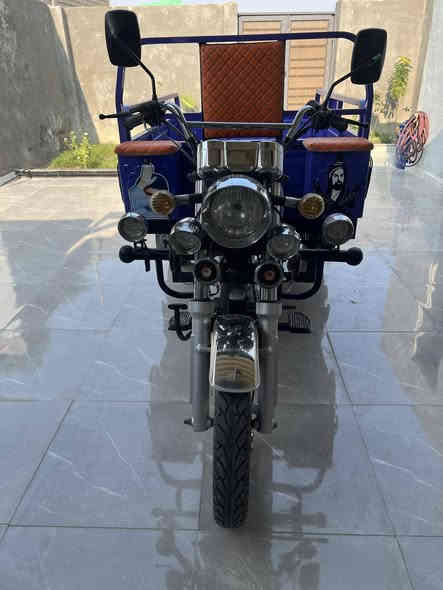 سلام عليكم ستوته البيع رقم وسنويه انكليزي موديل ٢٣ مكفوله سعره مليونين و٨٥٠ مكاني سوك شيوخ ***********
