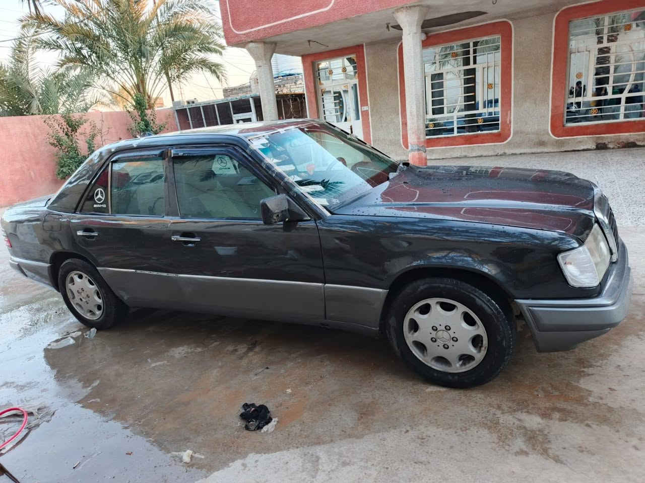 مارسدس دب مديل 92 سياره بلاد مصبوغه جماليه اثر جراد
محرك كير في في تي ابو البطل 
قواعد دبل بلاد سياره توها طالعه من الفرن تعمير درجه اولى
 سلايت طكتين
صدر امامي خلفي
كهربائيات شغاله
تبريد ❄ ثلج
رقم بغداد الماني سنويه ل 28
السعر 75
رقم الهاتف ***********
