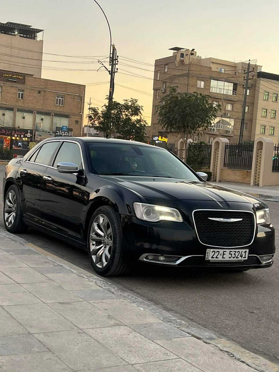 سلام عليكم
C300 اوباما السياره فئة C فول عدى الفتحه موديل 2018 اصل مكينه 3600 
حادث جاملغ خلفي وقبق جنطه والجاملغ الثاني ملاون البجم كبس  السياره جديده وجاهزه بدون اي نقص كله بلاد كير مكينه حداديه تبريد تدفئه تخم تاير باتري جديد سياره كلش حلوه السعر 210 بيه مجال بسيط مكاني كربلاء اي استفسار هذا الرقم ***********
