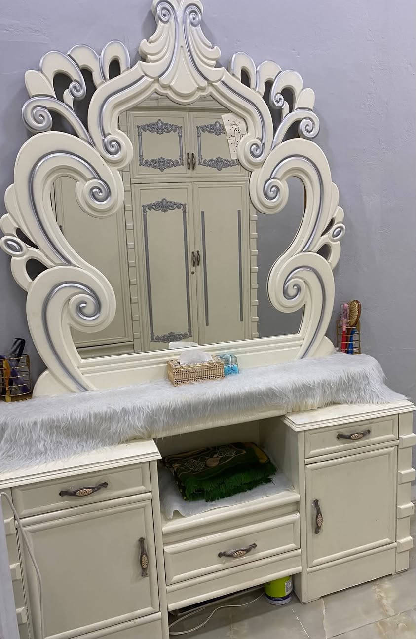 غرفه نوم عراقيه للبيع السعر مليون و٥٠٠ عنوان الزعفرانيه


**إذا كنت صاحب هذا الإعلان وتريد حذفه لأي سبب، رجاءا أرسل رسالة إلى الدعم الفني**