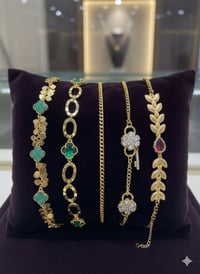 إكسسوارات • جديدة • بيع بالدرزن