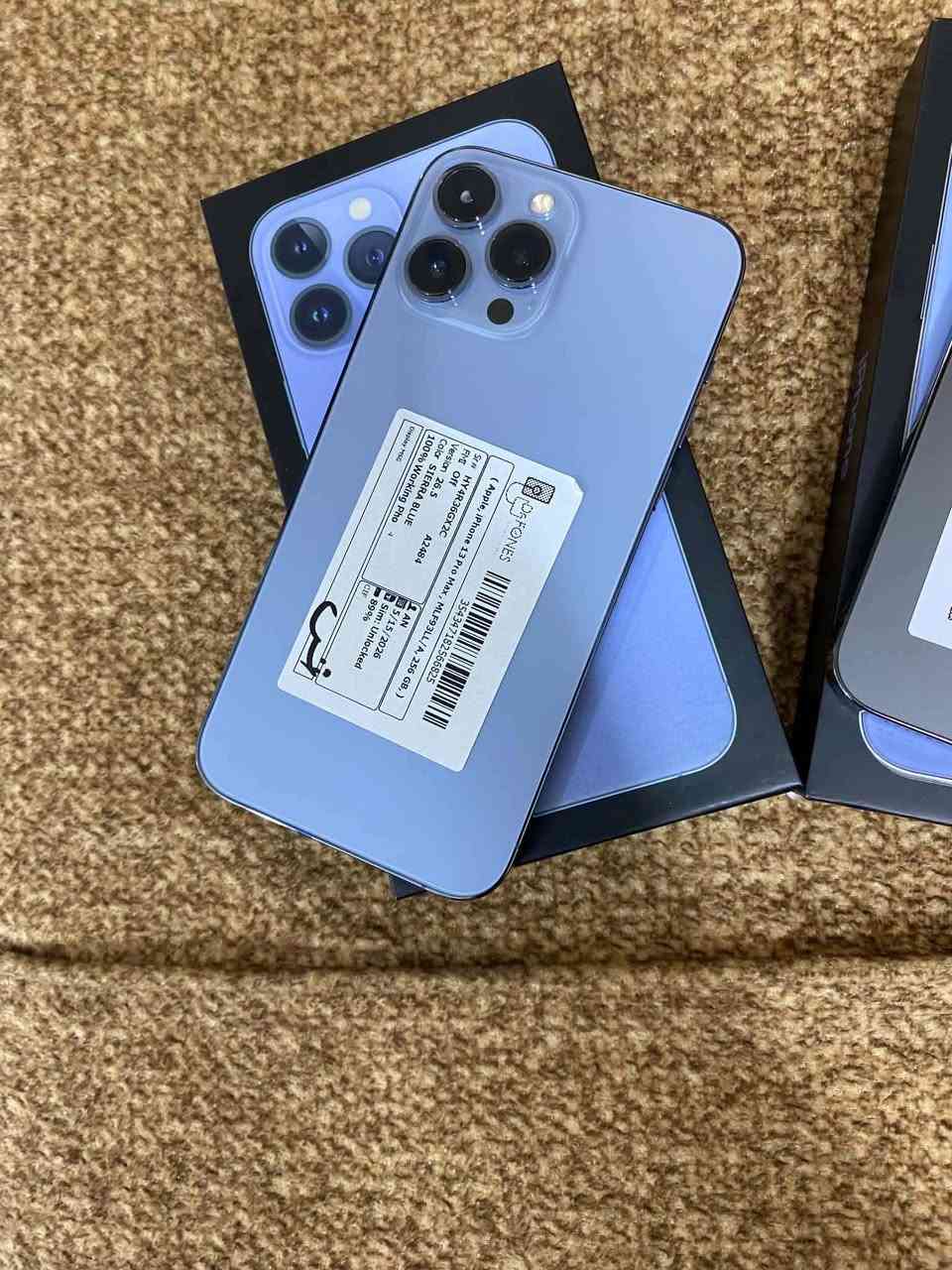 13 برو ماكس الذاكره 256 البطاريه 89  مستبدل شاشه اصليه فيس ايدي شغال جهاز وتر السعر 600 رقمي***********
