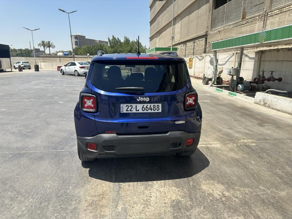 السلام عليكم                              جيب رينيجيد للبيع موديل 2019 ماشيه 103 km اللون ازرق مكينه 2400 تنفس طبيعي حادث سرقه صبغ بونيد وجاملغات الاماميه بدون دواخل  صورة رقم الشاصي مرفوقه بالصور السعر المطلوب 120للاستفسار الاتصال على الرقم ***********
