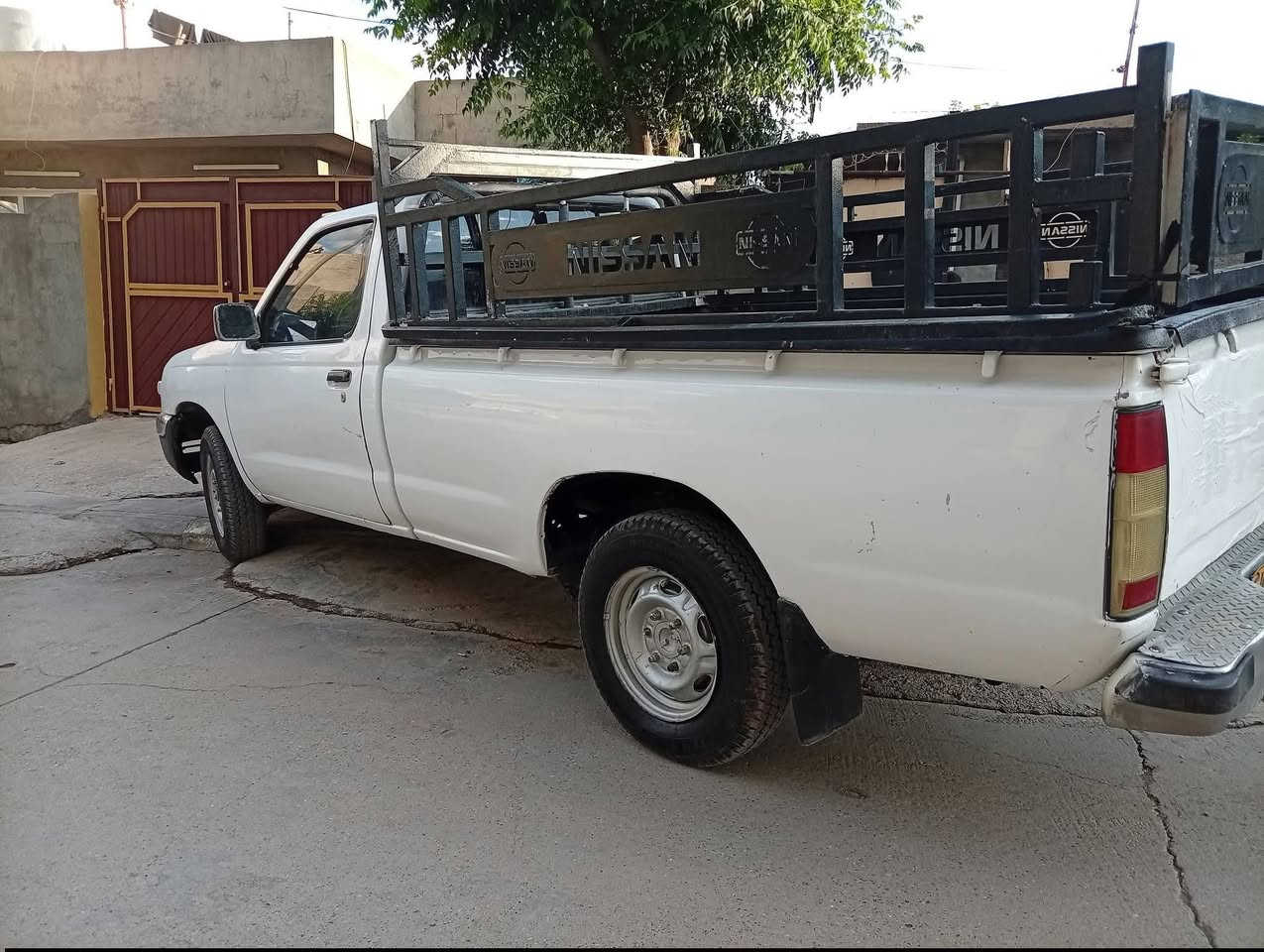 سڵاوی خواتان لێبێت
نیسان پیکاب 
۲۰۰۱ بێسەرەتا
گێڕوو مەکینە بە شەرت
کامل بۆیاخە
نرخ :٤۷ مەجالێکی کەم  
***********
